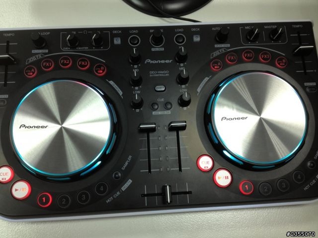 開箱~Pioneer HDJ2000白色和DDJ-Wego