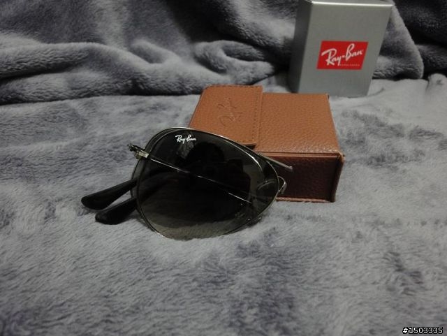 老爸的生日禮物開箱~Ray Ban RB3479雷朋摺疊式太陽眼鏡