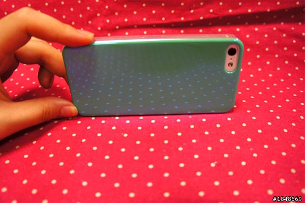閃亮亮多彩iPhone5保護殼,我的開箱初體驗
