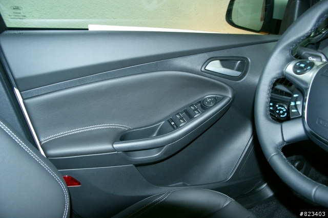 福特ALL NEW FOCUS 3W小白開箱!!