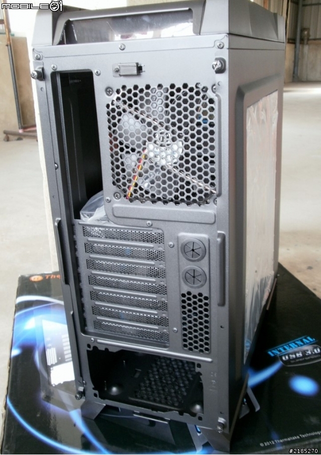 【開箱】Thermaltake Chaser A31