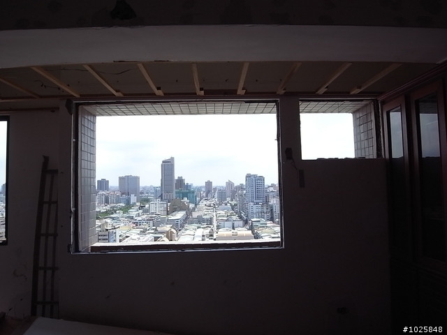 高雄市區,高樓層LOFT風,自行發包