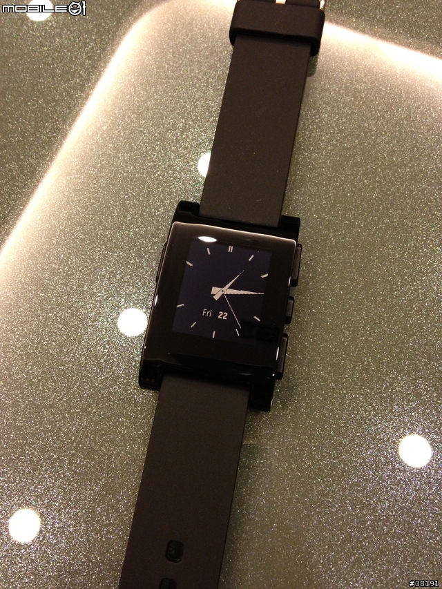 (更新:有第三方韌體支援中文) 和iPhone最速配的智慧型手錶「Pebble」 開箱文