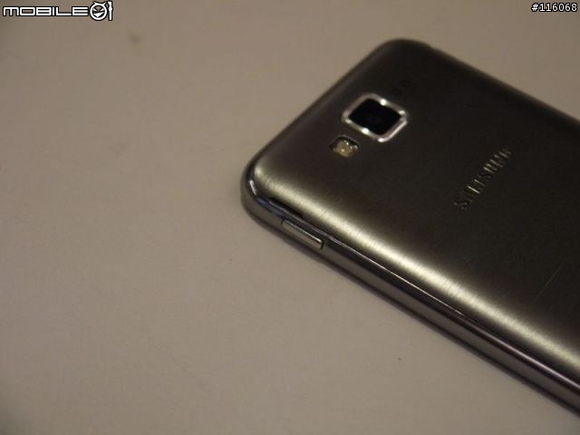 Samsung 的第一台WP8 手機─Samsung ATIV S
