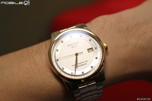 《高C/P值浪漫分享》遲來的情人節開箱! TISSOT Luxury Automatic自動天文台對錶。