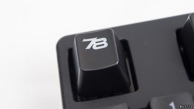 《 熊寶貝 》Ducky Shine 2 78 Version 閃吧!七彩霓虹燈