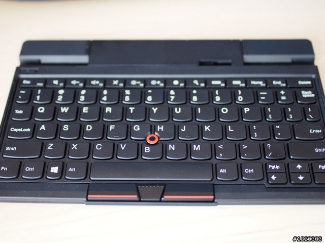 Thinkpad Tablet 2簡單開箱 + 配件(2013-02-15更新)