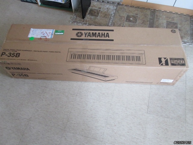 YAMAHA 數位鋼琴 P35 開箱囉!(多圖+文) 已重上傳圖片!!
