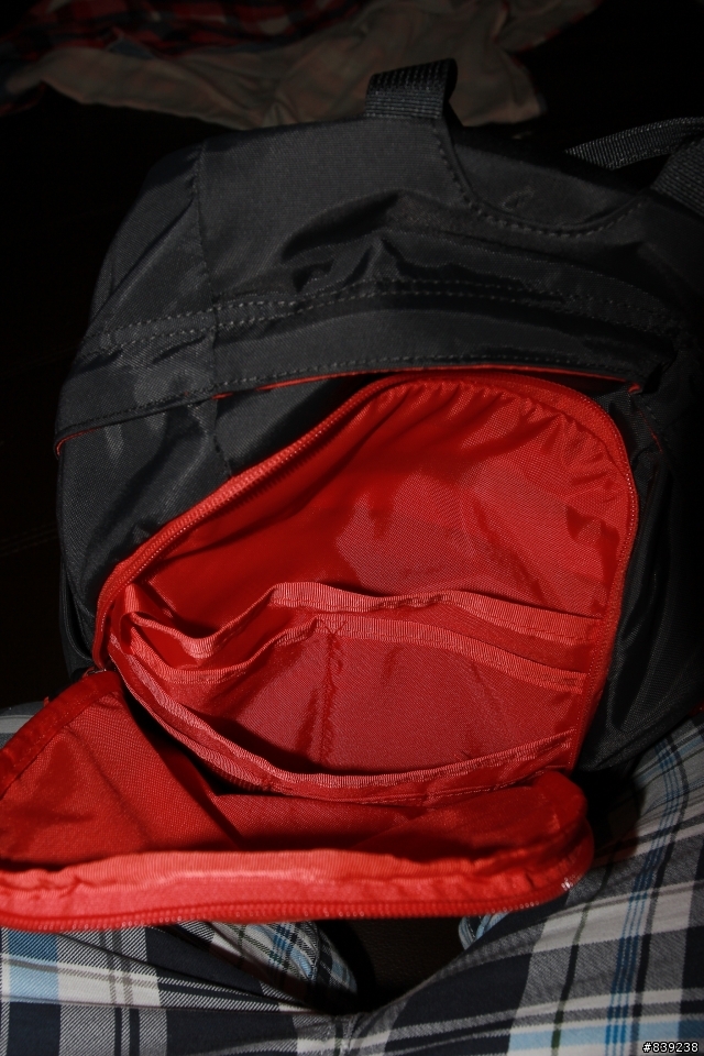 【開箱】THE NORTH FACE 北臉小後背包。