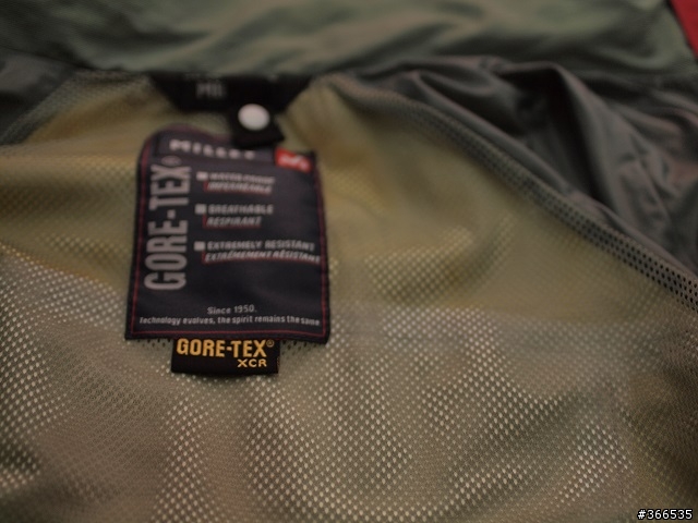 令人掉眼淚的-歐都納頂級Gore-Tex XCR外套