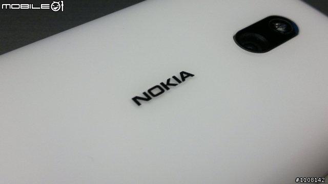 【微開箱】Lumia 620 之紅白勝利!!