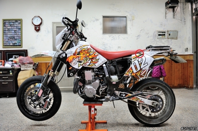 SUZUKI DRZ400SM DIY換火星塞&近期改裝心得(吉村紅頭化油器調整....)