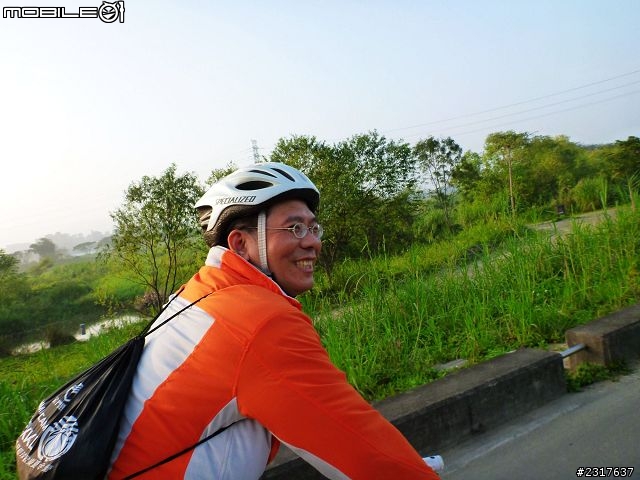 林間道影尋夢裡 桃紅帶香千百迴
