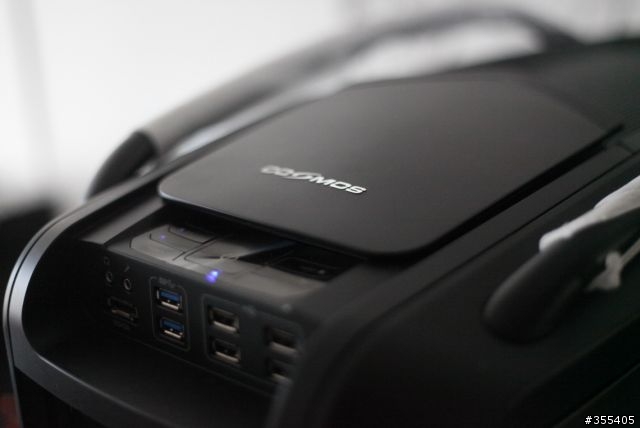 CM COSMOS II 水冷 + 外置冷排箱 作品簡圖