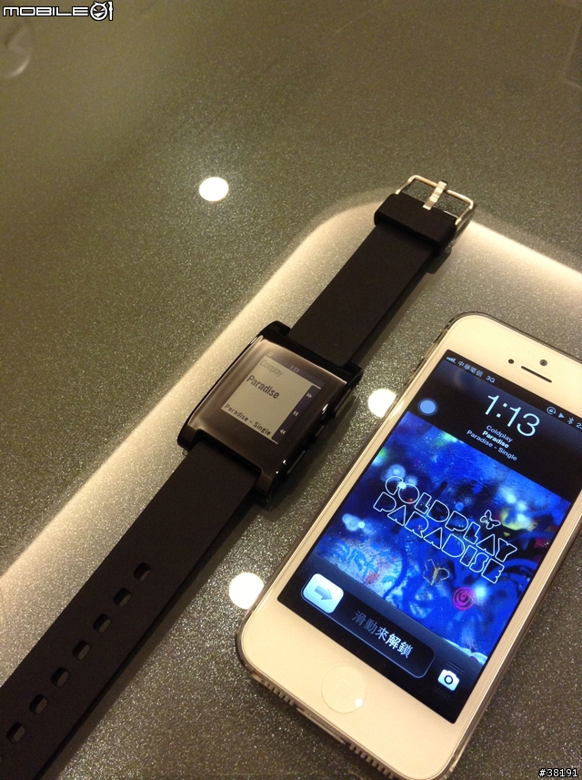 (更新:有第三方韌體支援中文) 和iPhone最速配的智慧型手錶「Pebble」 開箱文