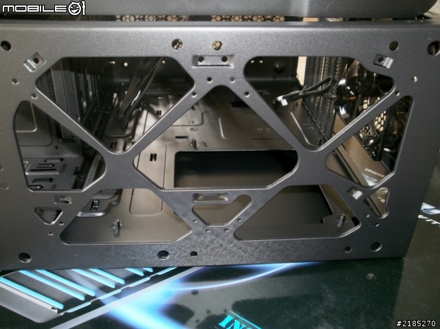 【開箱】Thermaltake Chaser A31