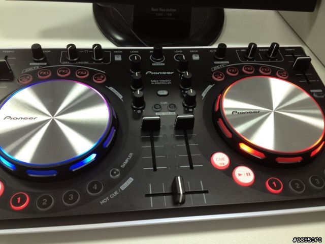 開箱~Pioneer HDJ2000白色和DDJ-Wego