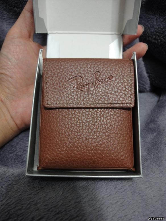 老爸的生日禮物開箱~Ray Ban RB3479雷朋摺疊式太陽眼鏡