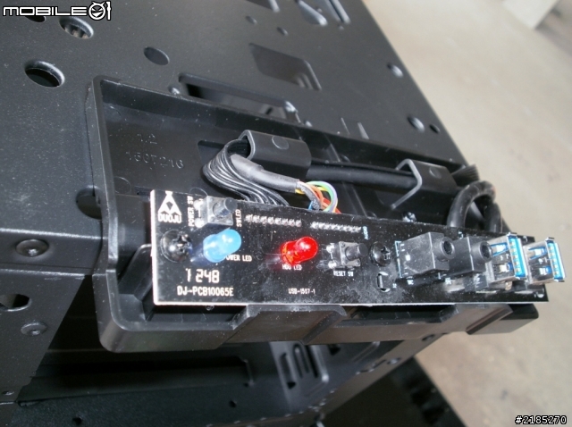【開箱】Thermaltake Chaser A31