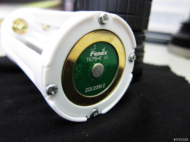 Fenix TK75 開箱圖...