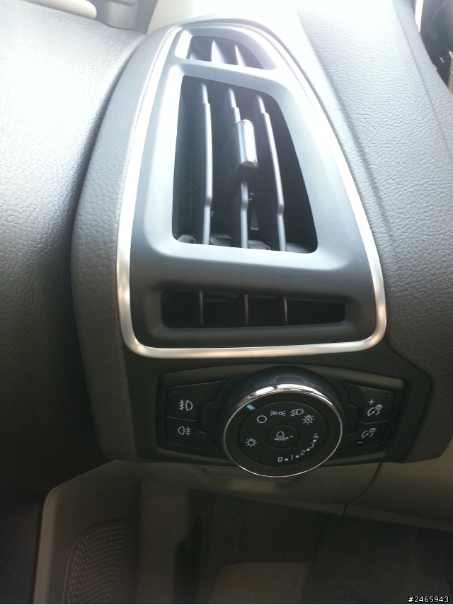 FORD FOCUS 24小時免費開回家之數碼天空