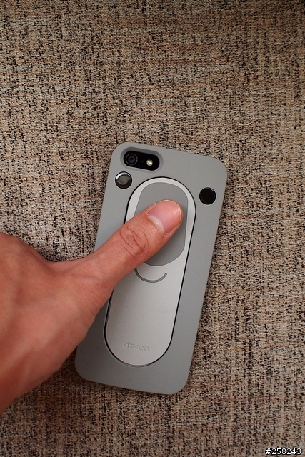 【西西分享】iPhone 5裝什麼可愛---OZAKI保護殼