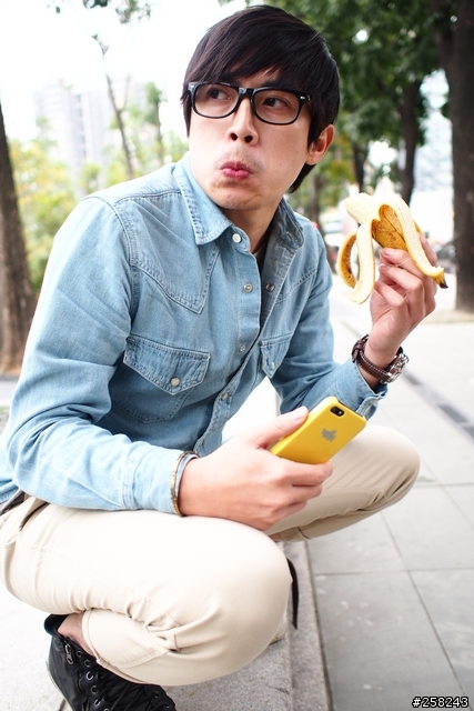 【西西分享】iPhone 5裝什麼可愛---OZAKI保護殼