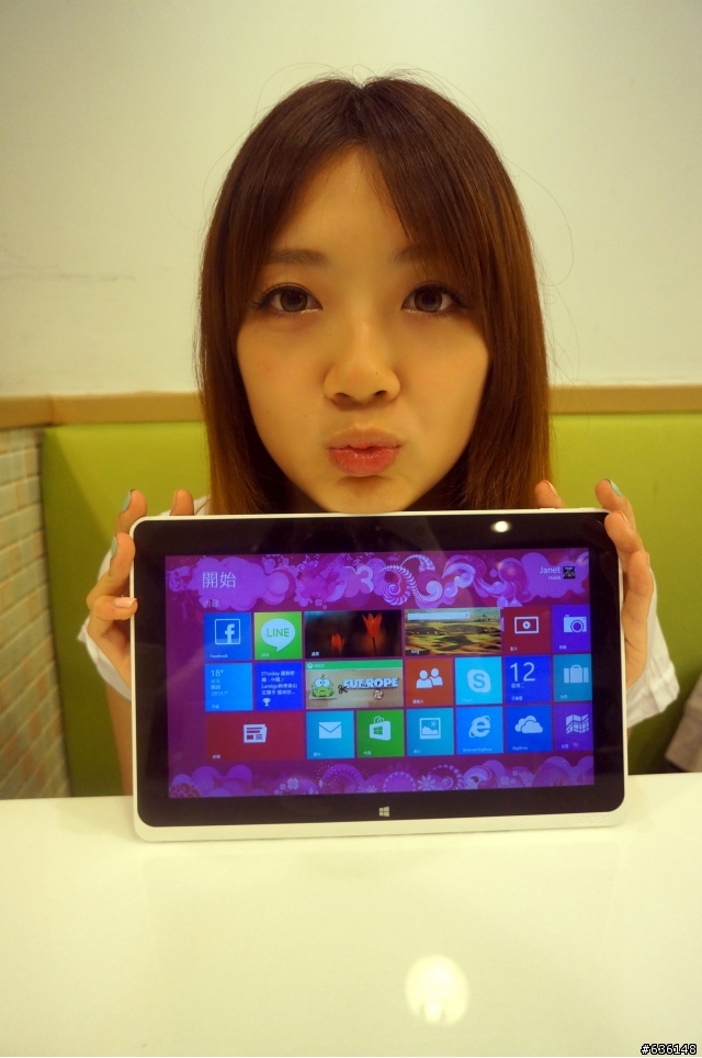 正妹教你用Windows 8!! 十二字口訣&子母畫面