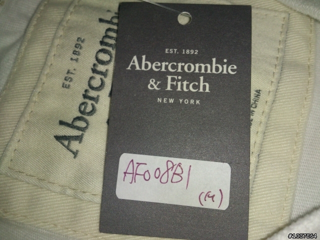 請教這幾件A&F 是否為正品 (圖多)