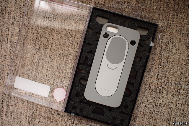 【西西分享】iPhone 5裝什麼可愛---OZAKI保護殼