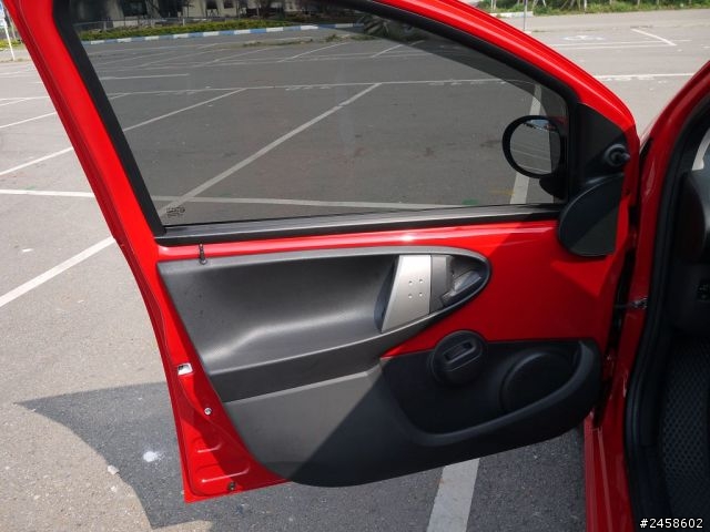 Peugeot 107 2013年式 開箱文