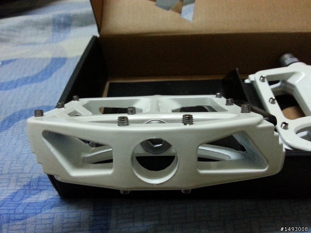 遲來的開箱‧無箱開箱。MERIDA RACE LITE 900