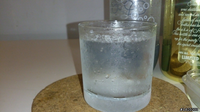 Sodastream Genesis 氣泡水機-開箱文