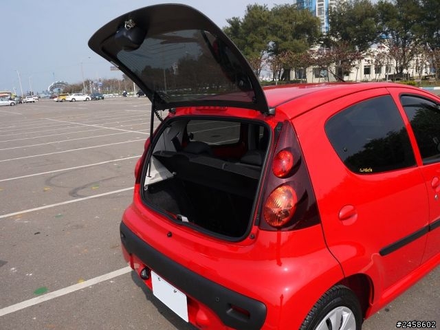 Peugeot 107 2013年式 開箱文