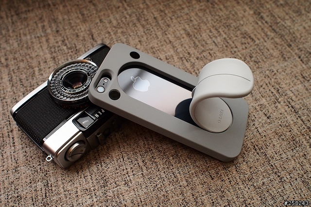 【西西分享】iPhone 5裝什麼可愛---OZAKI保護殼
