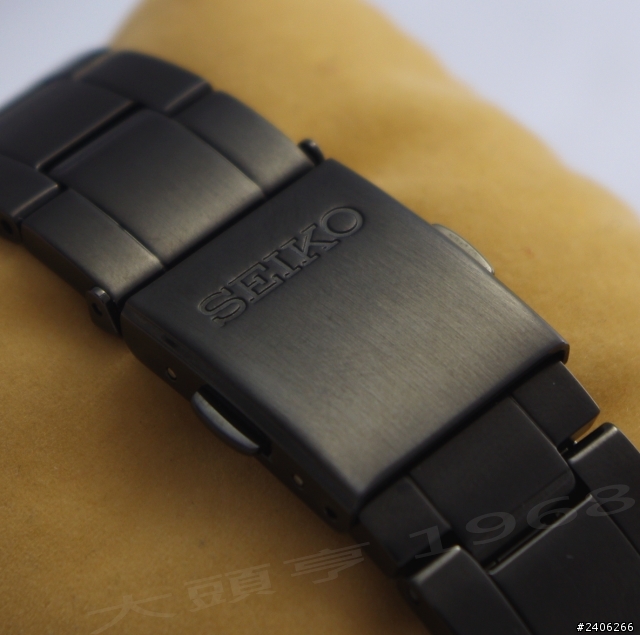 『開箱』2013日本限定SEIKO復刻版BullHead牛頭計時錶