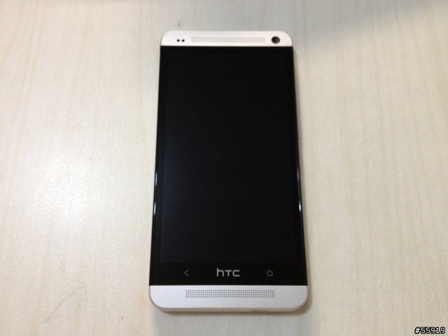 絕美逸品 New HTC One 開箱 (及new HTC One、iPhone 4S、Samsung note2 個人使用心得的比較)