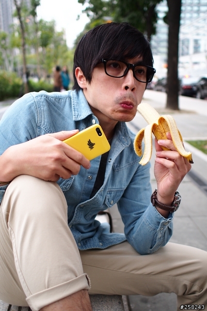 【西西分享】iPhone 5裝什麼可愛---OZAKI保護殼