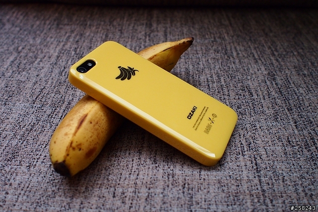 【西西分享】iPhone 5裝什麼可愛---OZAKI保護殼