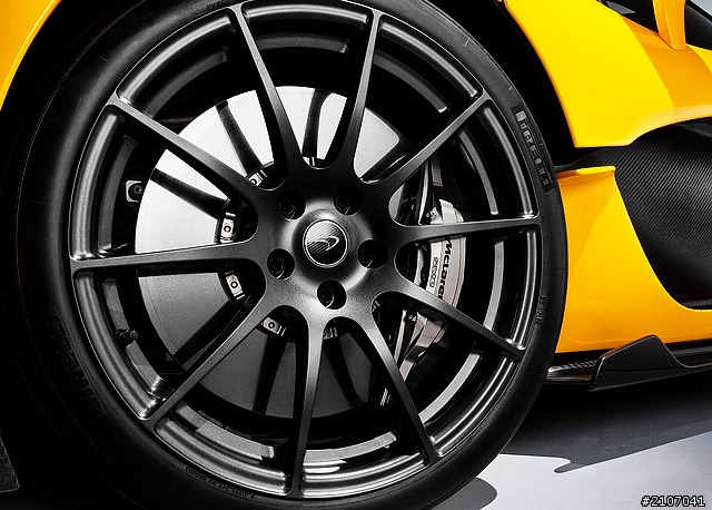 McLaren P1
