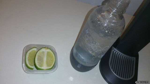 Sodastream Genesis 氣泡水機-開箱文