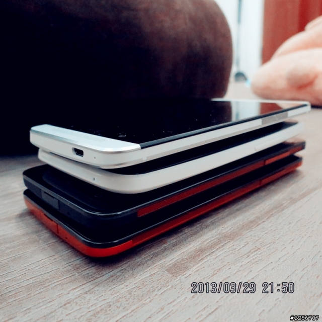 誰說女生不愛金屬..本姑娘就愛死了...HTC ONE開箱