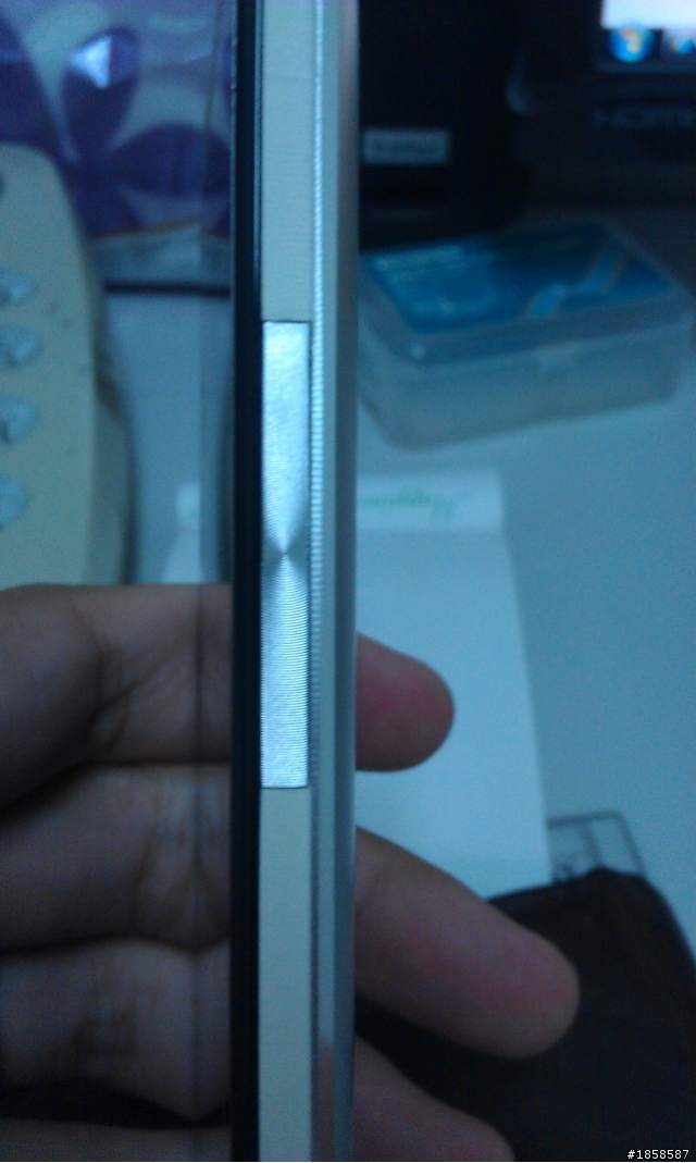New HTC One 國王的"新一"開箱,(3/30補狀況圖)