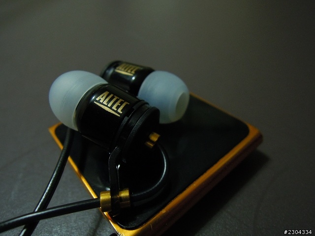 【開箱01】妻爸摳的動鐵─Altec Lansing - MZX606