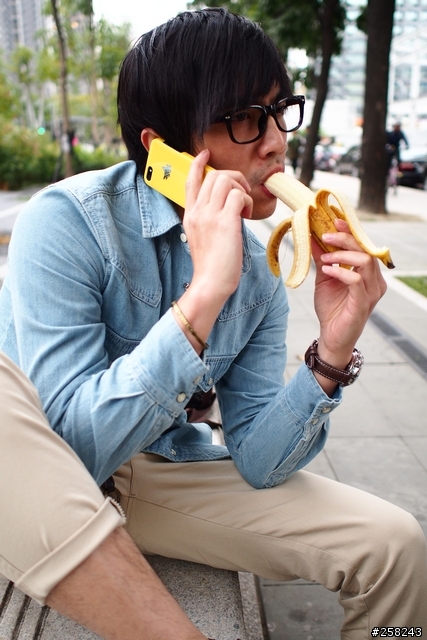 【西西分享】iPhone 5裝什麼可愛---OZAKI保護殼
