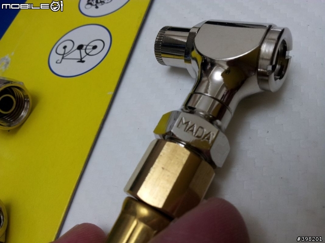 <分享>MADA 17001-1 三用胎壓表;MADA17003壓式兩用打氣頭