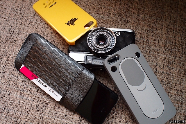 【西西分享】iPhone 5裝什麼可愛---OZAKI保護殼