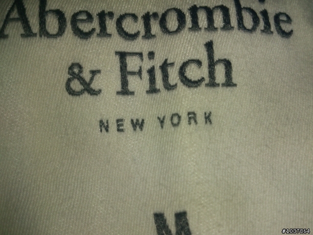 請教這幾件A&F 是否為正品 (圖多)