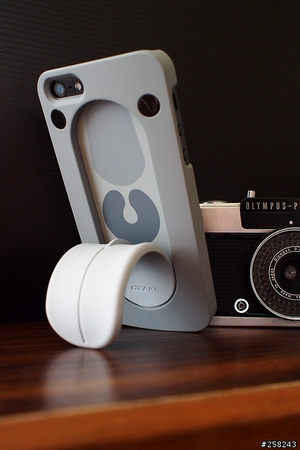 【西西分享】iPhone 5裝什麼可愛---OZAKI保護殼