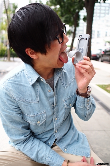 【西西分享】iPhone 5裝什麼可愛---OZAKI保護殼